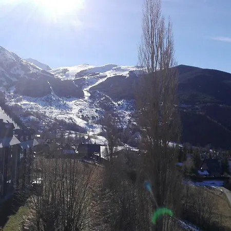 Ball Benas Edificio Prados De Velarta * Cerler