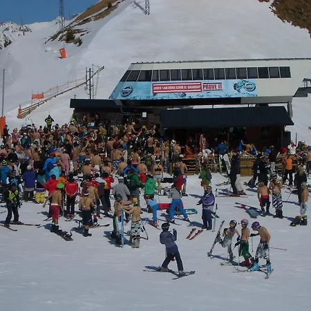 Ball Benas Edificio Prados De Velarta Apartamento Cerler