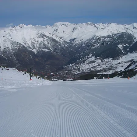 Ball Benas Edificio Prados De Velarta Cerler