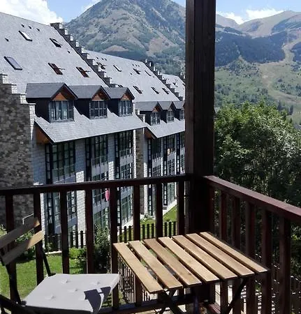 Ball Benas Edificio Prados De Velarta